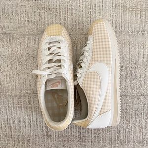 Nike Cortez, beautiful condition!